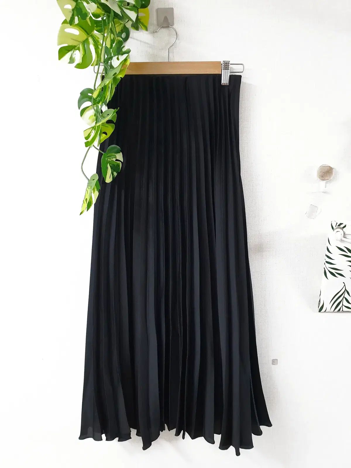 ZARA(ザラ) ハイクオリティ プリーツ バンディング スカート ロング丈 44 55 黒 XS