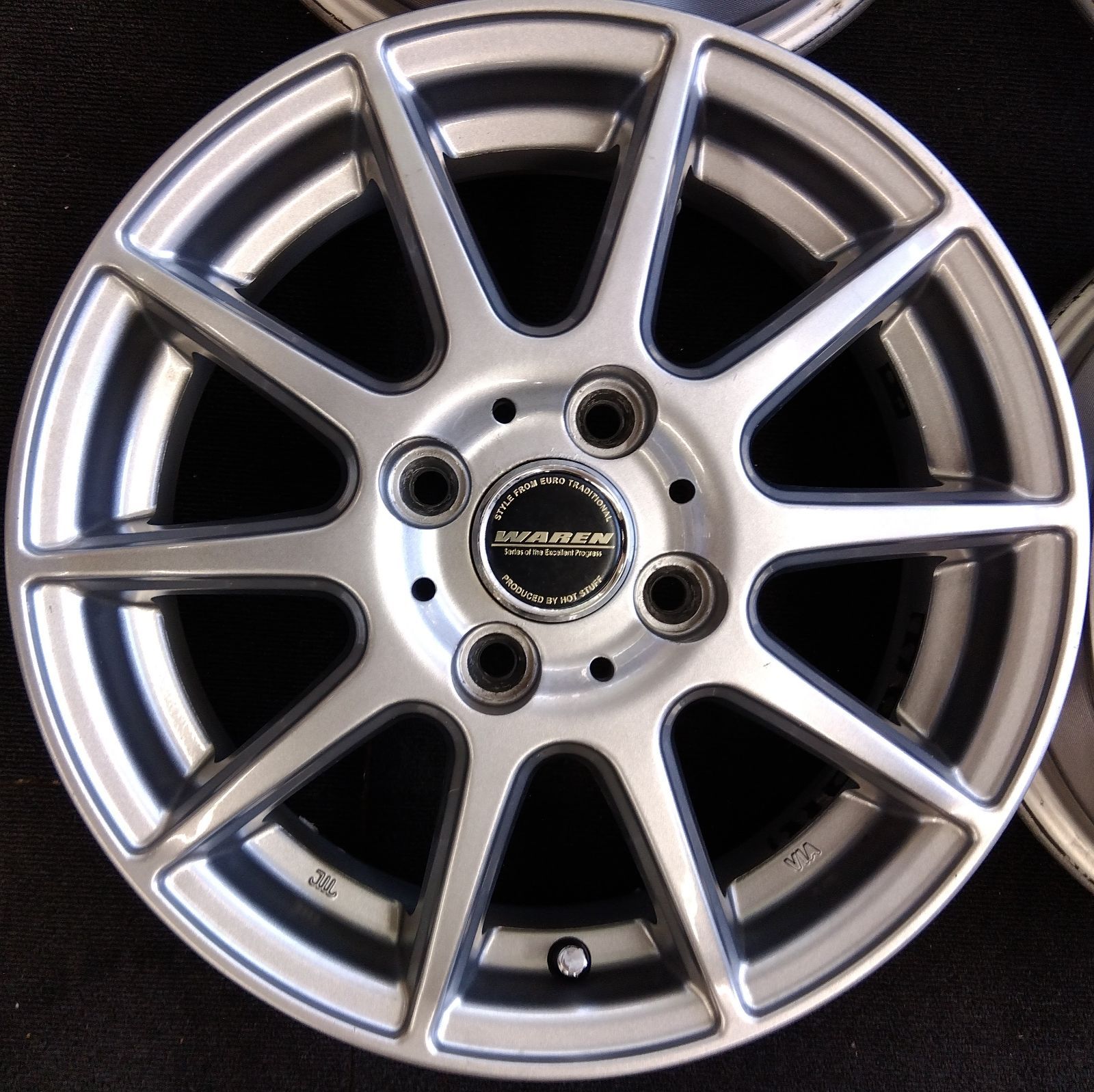 K*）様 WAREN 17インチ PCD100 タイヤ付ホイール4本セット WAREN 17インチ PCD100 タイヤ付ホイール4本セット HOT STUFF ホイール
