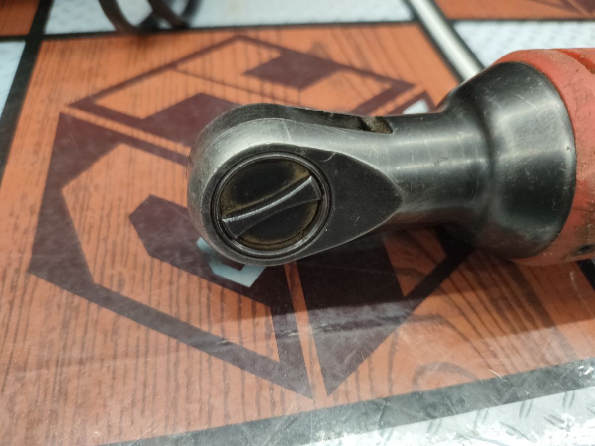 品 ミルウォーキー M12 3|8 充電式ラチェットレンチ 12V バッテリー2個 充電器 セット Milwaukee