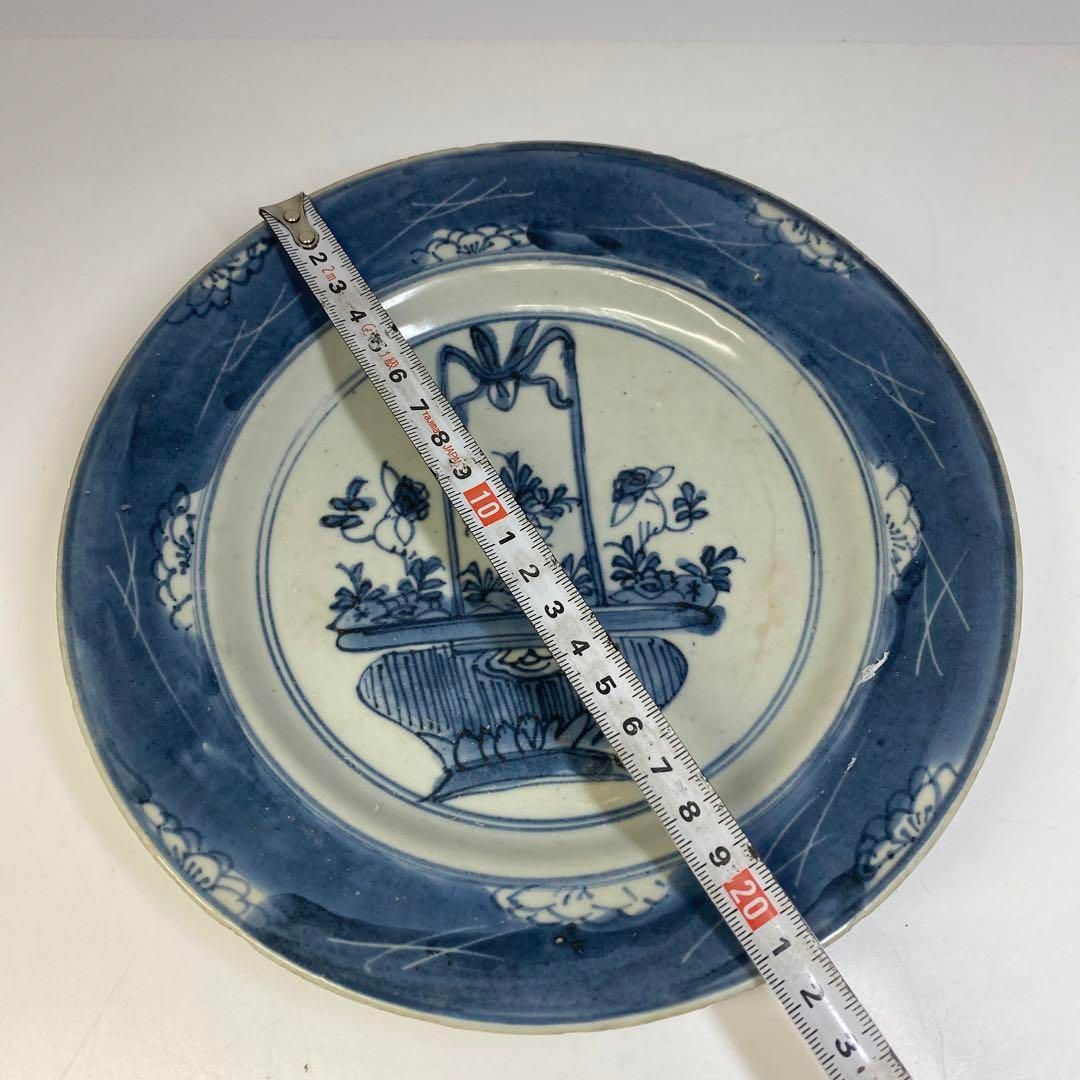 中国清朝時代　青花草花図七寸皿　直径21.4㎝　東Y6-0624①タエカ 中国清朝時代 青花草花図七寸皿 直径21.4㎝ 東Y6-0624①タエカ