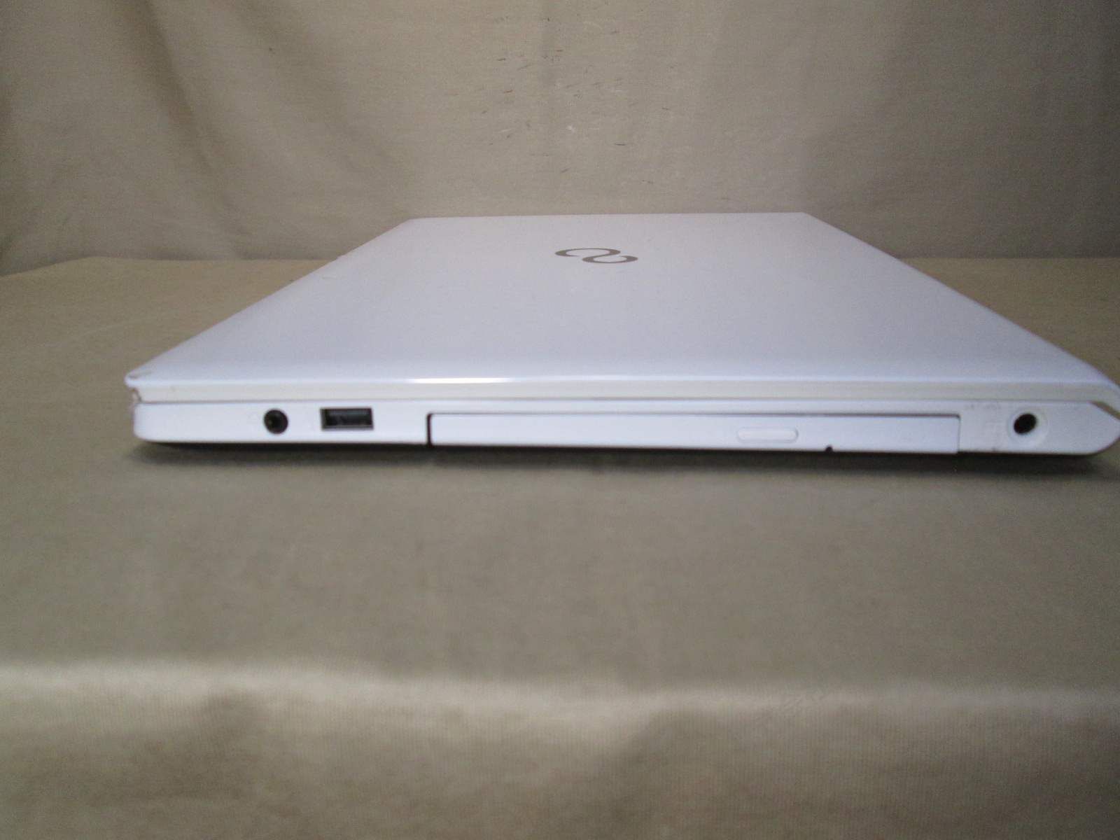 富士通 FMV LIFEBOOK AH41/D2【AMD A4-9125 2.3GHz】電源投入可／USB3
