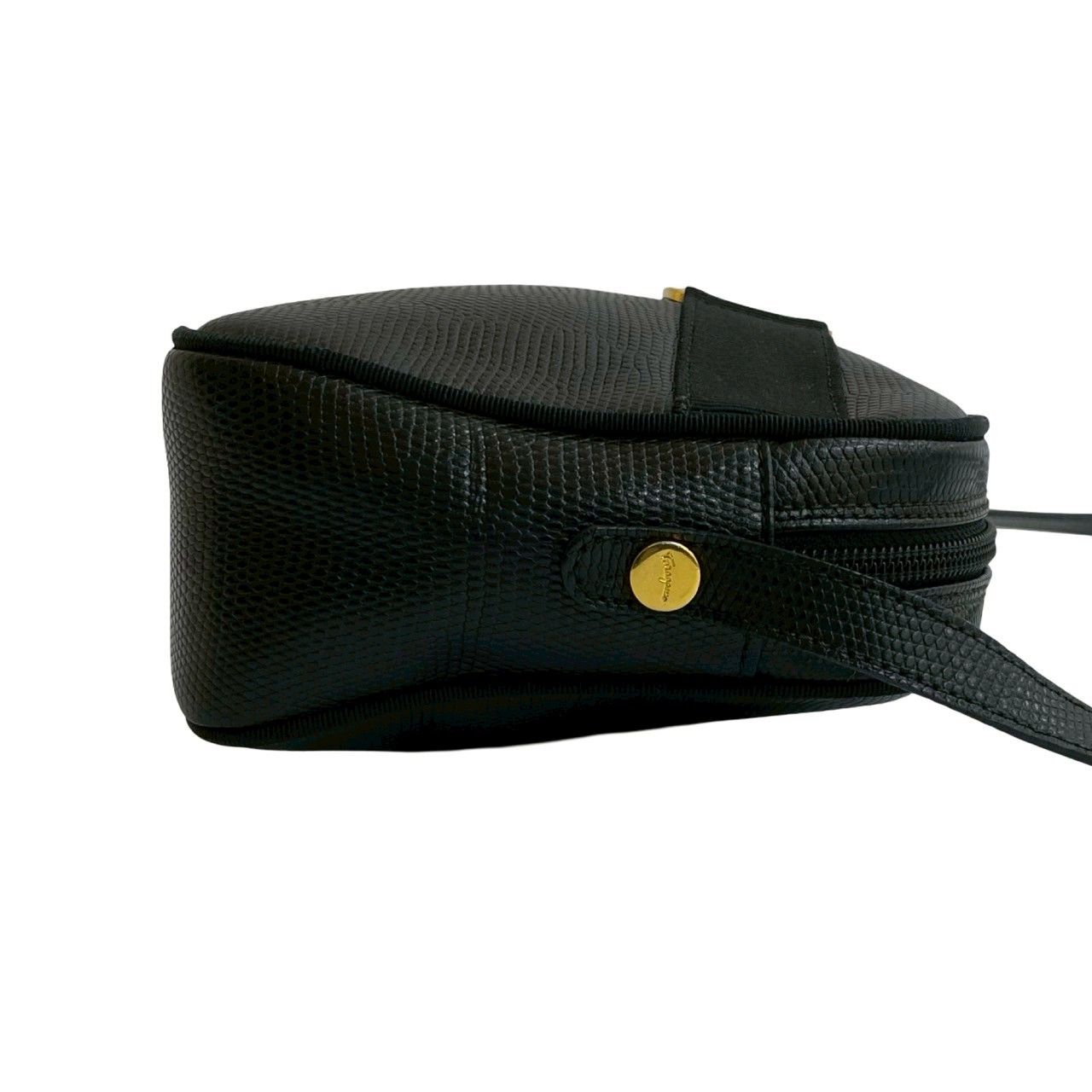 極美品 Ferragamo フェラガモ ショルダーバッグ レザー 金具 極美品 Ferragamo フェラガモ ショルダーバッグ レザー 金具
