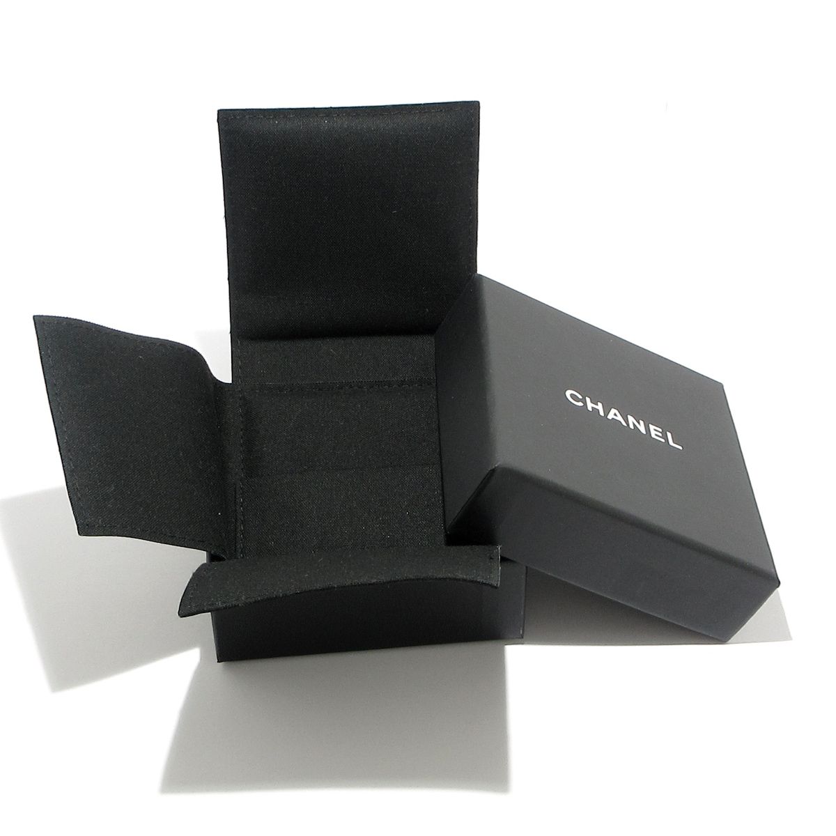 長持ちする CHANEL シャネル バレッタ - ラムスキン ゴールド×黒 友情