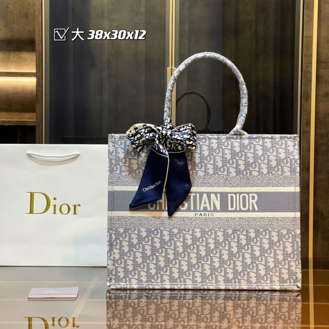 ☆えだ☆Dior 3点セットリップグロウ &ルボーム&トートバッグ DIOR | トートバッグ |ウィメンズバッグ｜ディオール公式