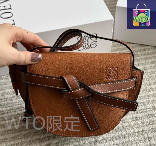 ロエベ ゲートバッグ