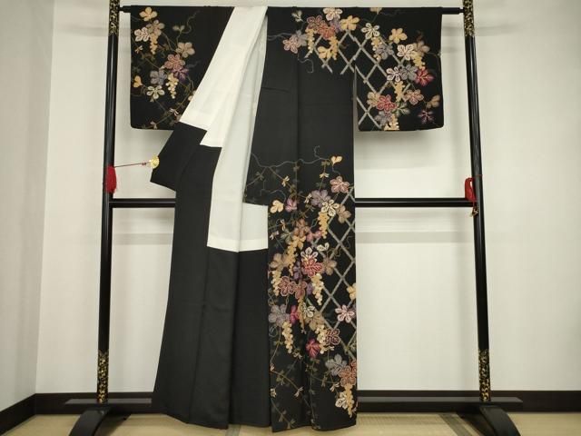 平和屋着物○訪問着 刺繍 葡萄唐草文 黒地 正絹 逸品 AAAT0853ck