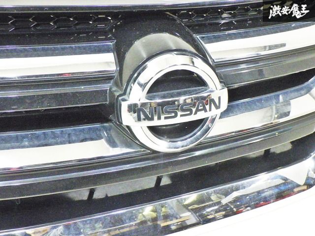 割れなし】日産純正 C27 セレナ ハイウェイスター 前期 フロントグリル