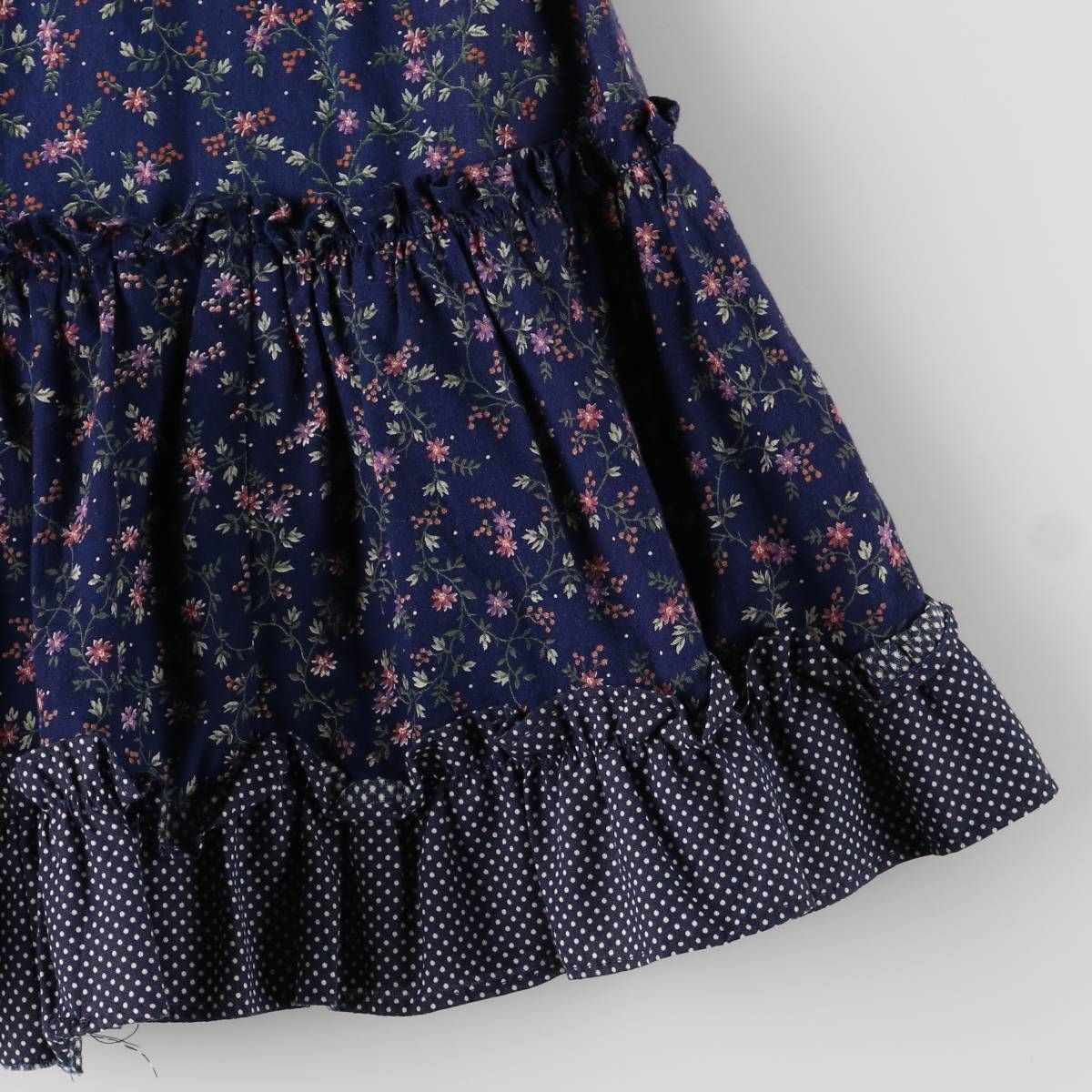 ガニーズ ドット柄