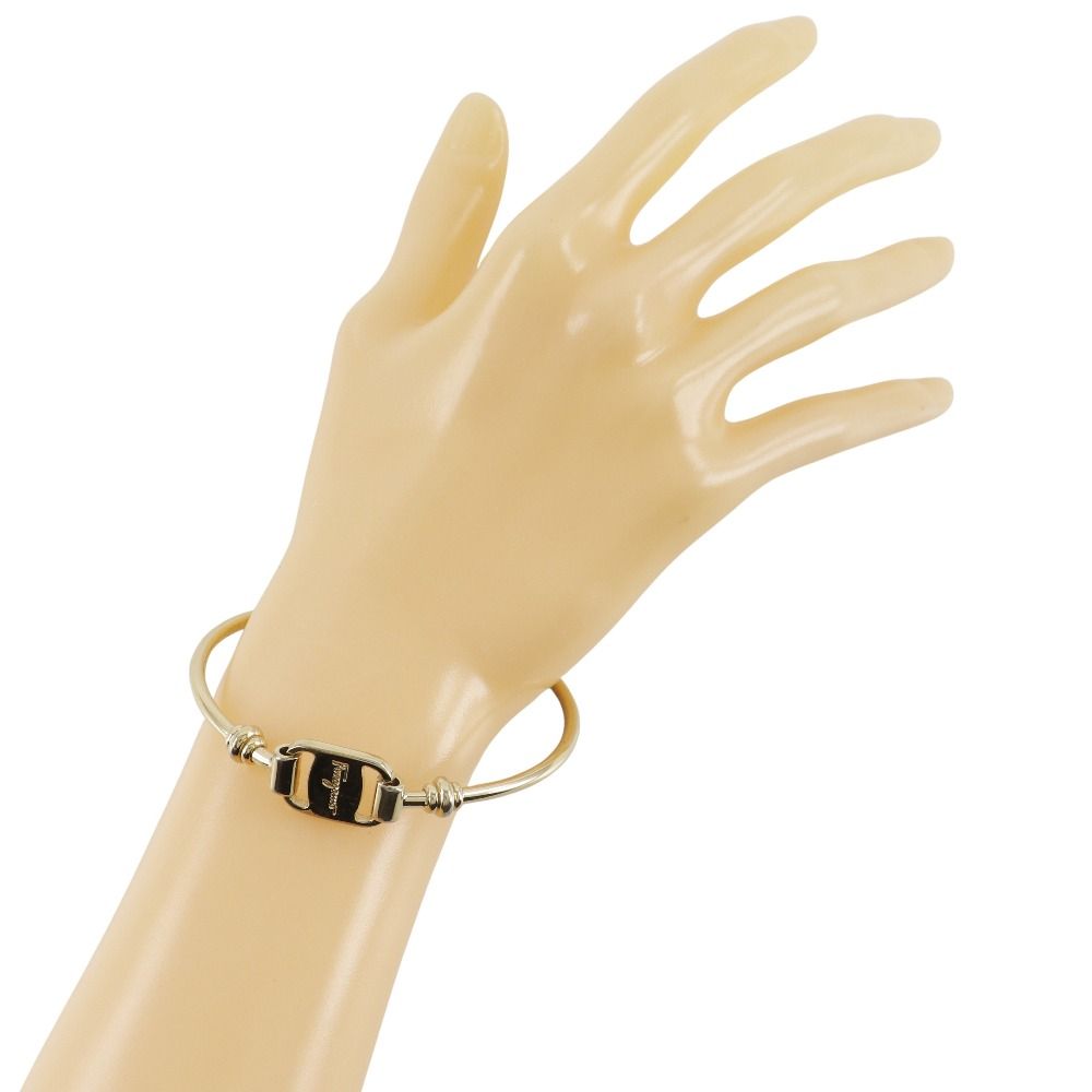 Salvatore Ferragamo サルヴァトーレフェラガモ ヴァラ 金メッキ レディース 17.6g バングル