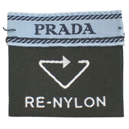 PRADA(プラダ) Re Nylon シュシュ ヘアアクセサリー トライアングル