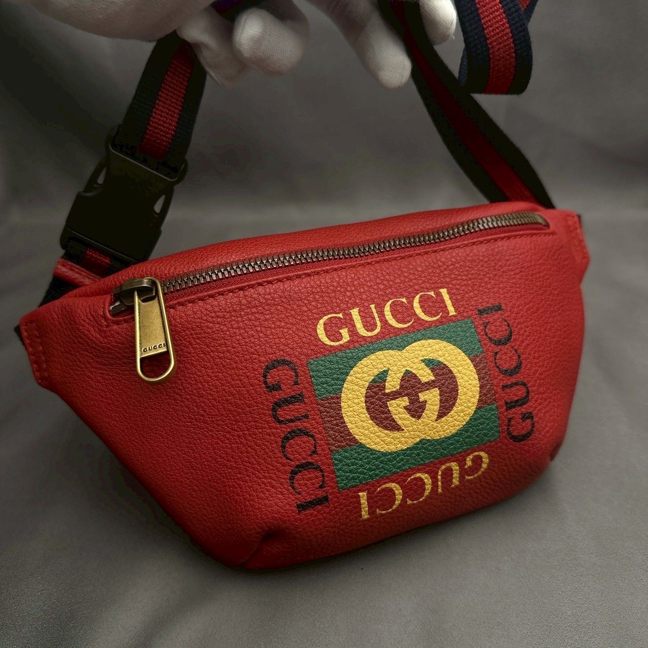 GUCCIボディバッグ Gucci 73 small bucket bag in black leather | GUCCI® US