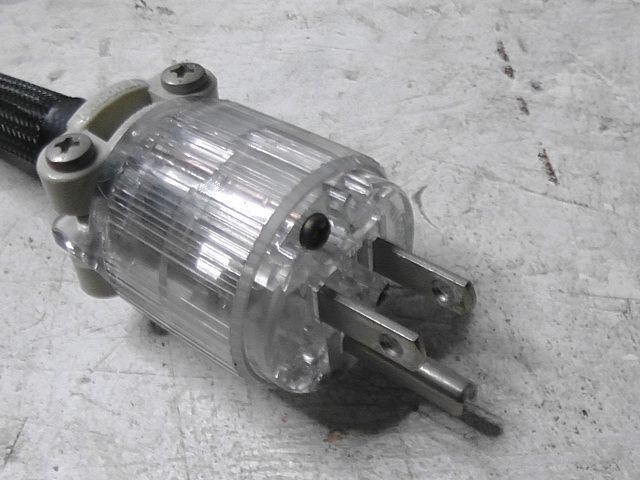 オーディオ用 電源タップ 4個口 2m オーディオ用 電源タップ 通電 済み 2509