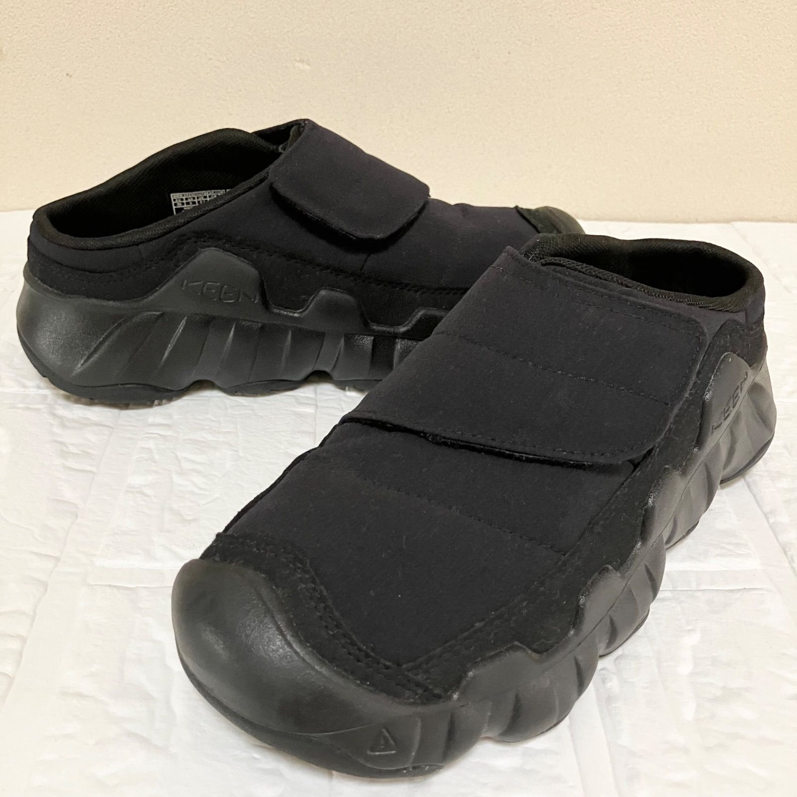 ♥級 KEEN ウィメンズ ハイパウザー ラップ スリッポン スリップオン 23cm