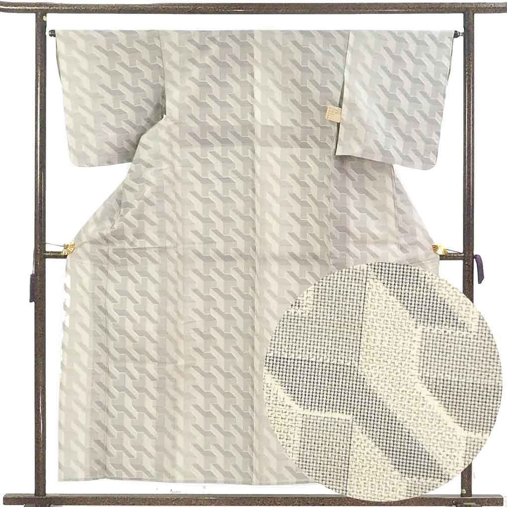 紬 身丈157cm 裄65cm 前幅24cm 後幅28.5cm 袖丈49cm 袖幅33cm レディース 単衣 毘沙門亀甲 裄Mサイズ 初夏 初秋用 正絹 シルク ホワイト リメイク リユース リサイクル 呉服のきくや