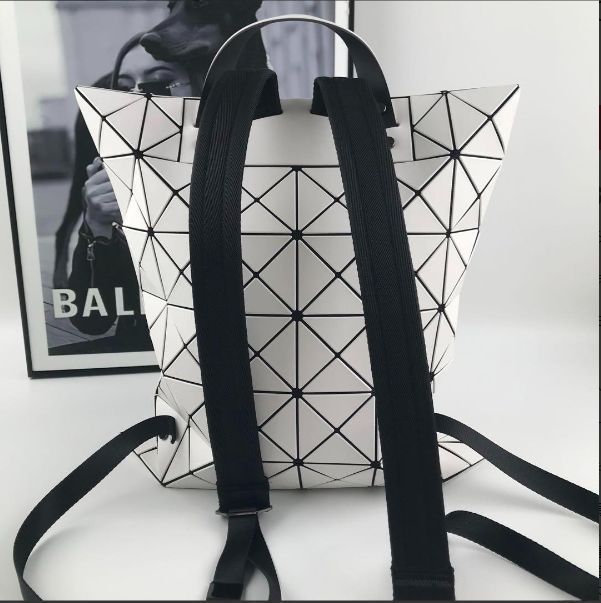 BAOBAO ISSEY MIYAKE バオバオ イッセイミヤケ リュック - メルカリ