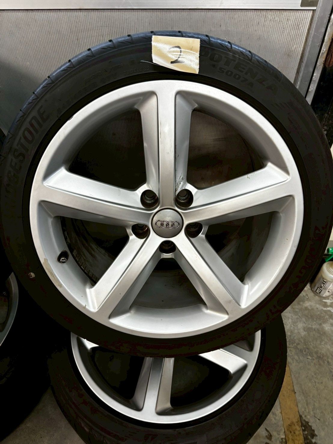 2.OTFSIクワトロSラインパッケージ 8JCESFノーマルタイヤ