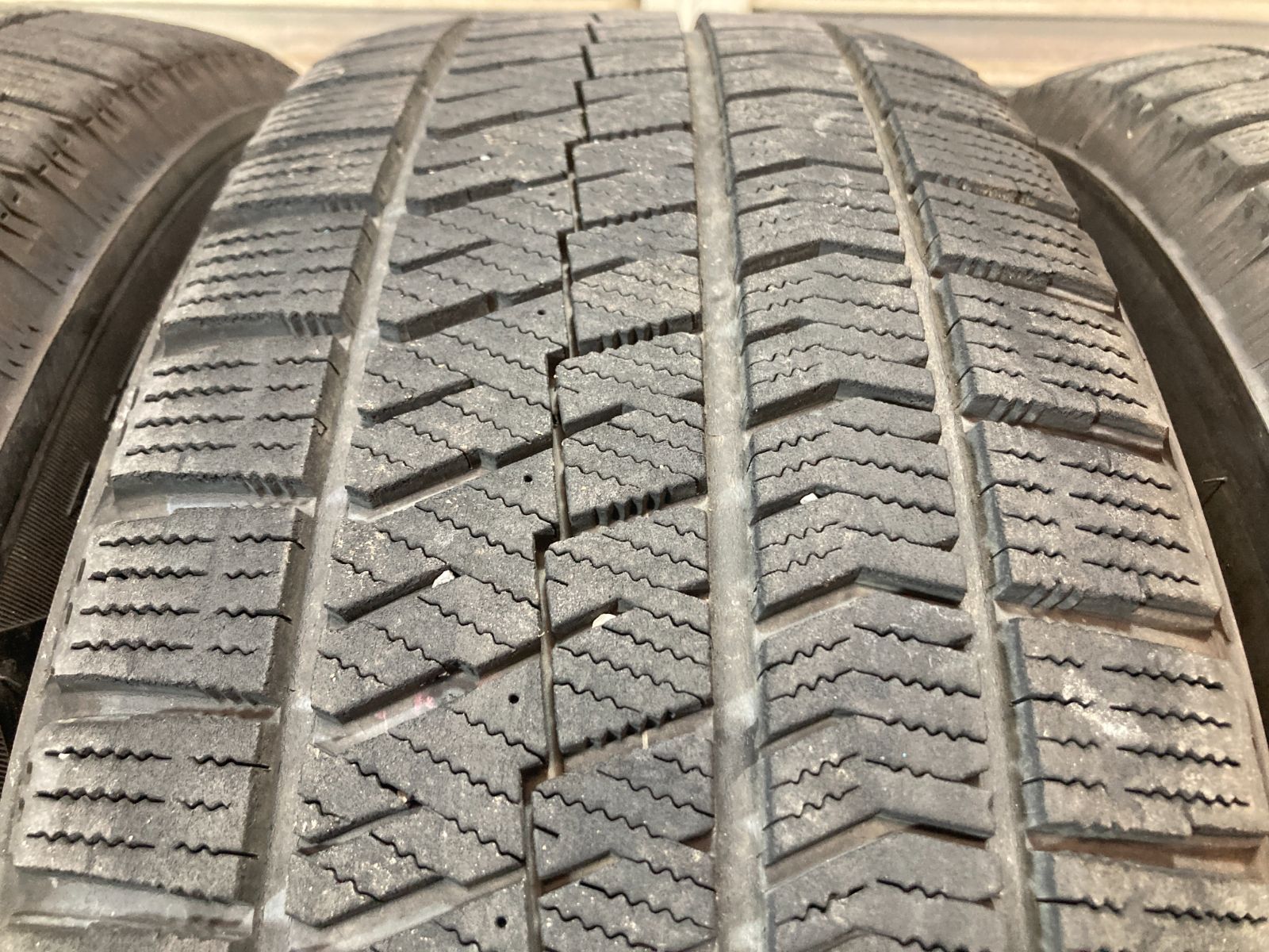 程度良好 トヨタ 30アルファード純正 ブリヂストン VRX2 225/60R17 2019年製 ヴェルファイア - メルカリ