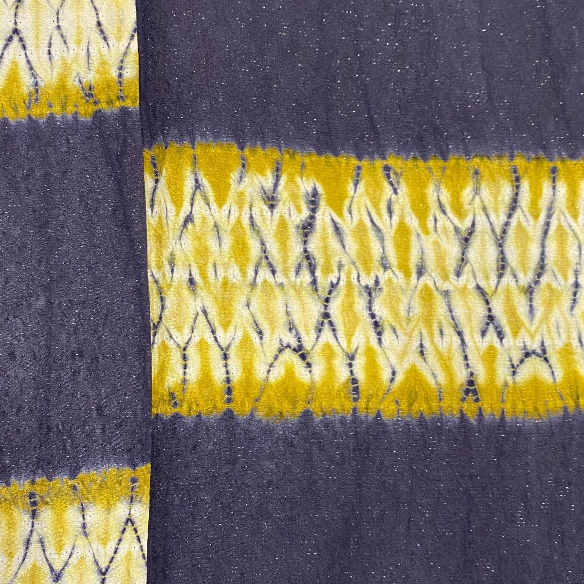 バイセル 着物 名品 付下げ 黒 草花 幾何学 金彩 正絹 単衣（6月/9月） 162cm Mサイズ ☆☆☆☆ 付下げ 身丈166.5cm 裄丈68.5cm L 袷 草花 流水 金彩 絞り 灰色