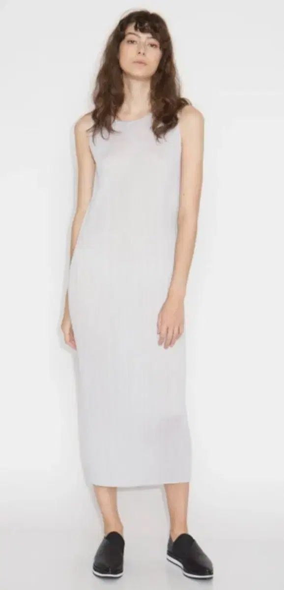 PLEATS PLEASE ４ ワンピース ライトグレー PLEATS PLEASE 4 ワンピース ライトグレー PLEATS PLEASE