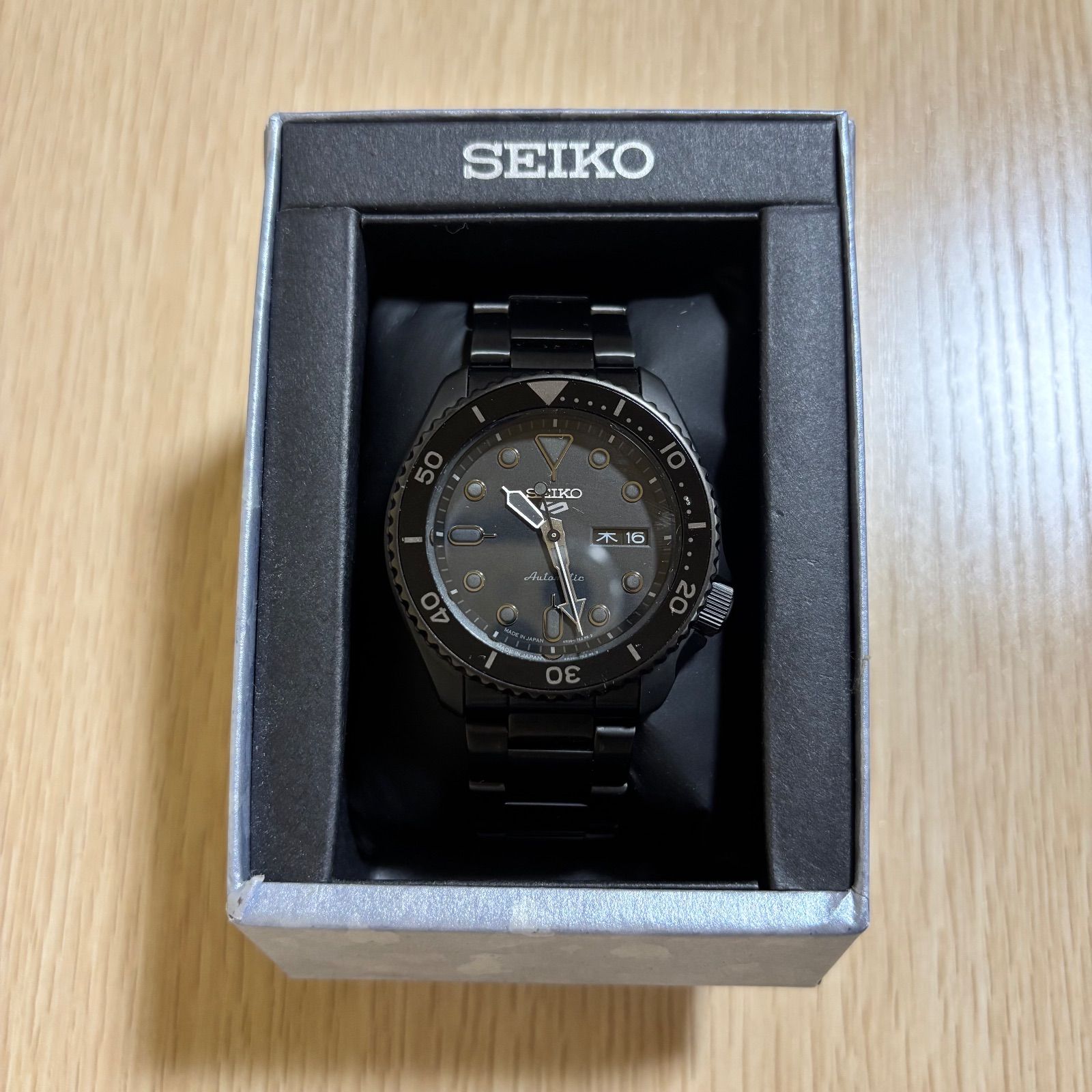 ☆ 美品 SEIKO セイコー 5スポーツ ストリート 流通限定モデル SBSA075