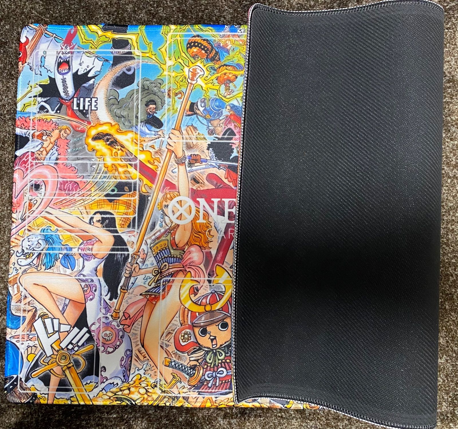 ワンピースカード 海外限定 プレイマット スモーカー たしぎ プレイ