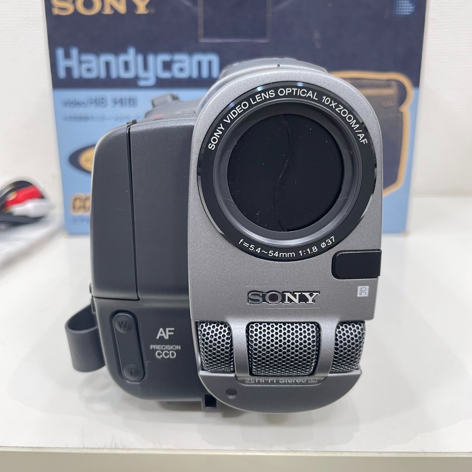 A期間限定大幅値下げ中【中古】SONY ソニー ハンディカム ビデオカメラ Hi8 CCD-TRV90　昭和レトロ　付属品あり