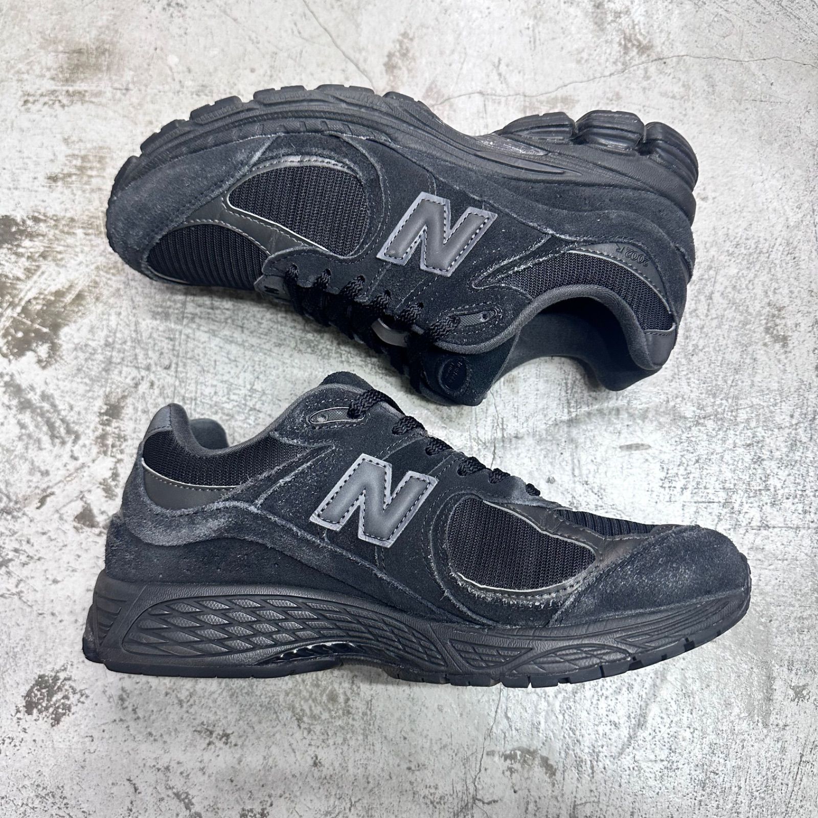 【美品】New Balanceスニーカー( 2002R/ブラック/26.5cm) ブラックレザー送料&関税込み ニューバランス New Balacne 2002R