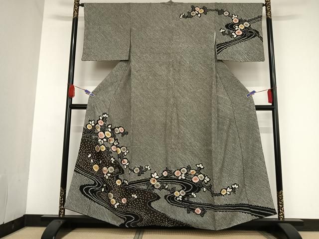 平和屋着物●訪問着　総絞り　刺繍　流水草花文　黒地　金彩　金銀糸　正絹　逸品　AAAU0134np 平和屋着物○訪問着 総絞り 刺繍 流水草花文 黒地 金彩 金銀糸 正絹