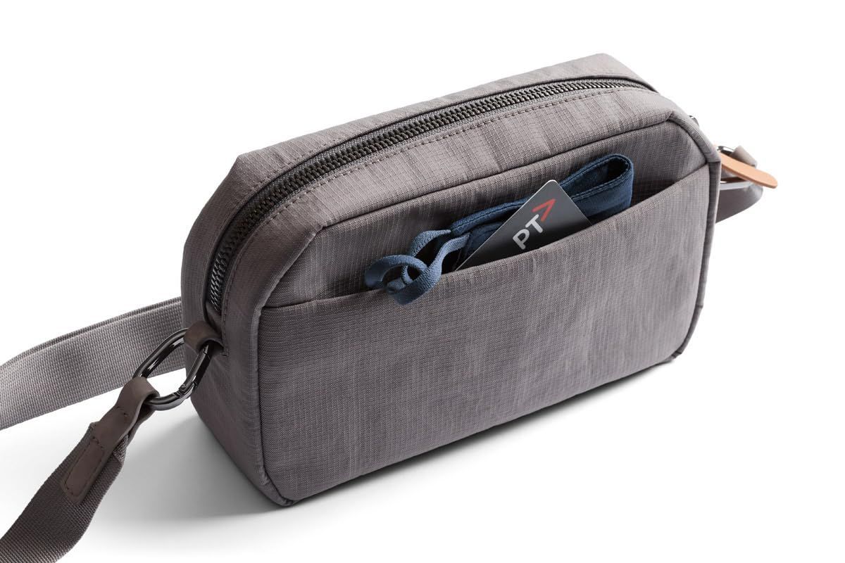 Bellroy Tokyo Crossbody クロスボディバッグ 日常使い 旅行用 普段使い ベルトバッグ - Raven Bellroy(ベルロイ)⁄Tokyo Crossbody |