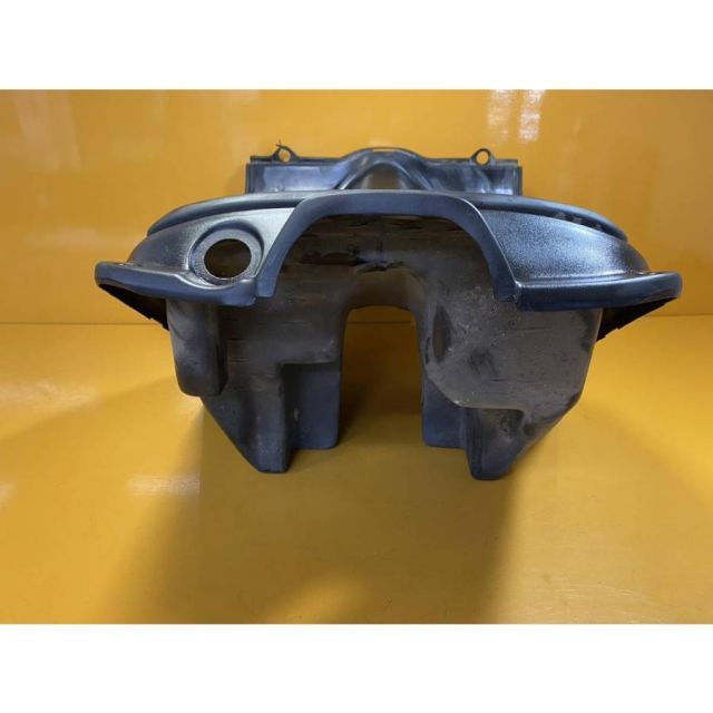 PN 16365 即決!!シグナス125 純正フロントカウル インナー グローブボックス!!同梱可!!検索 4TG-003 BRIGHTFACE_UK