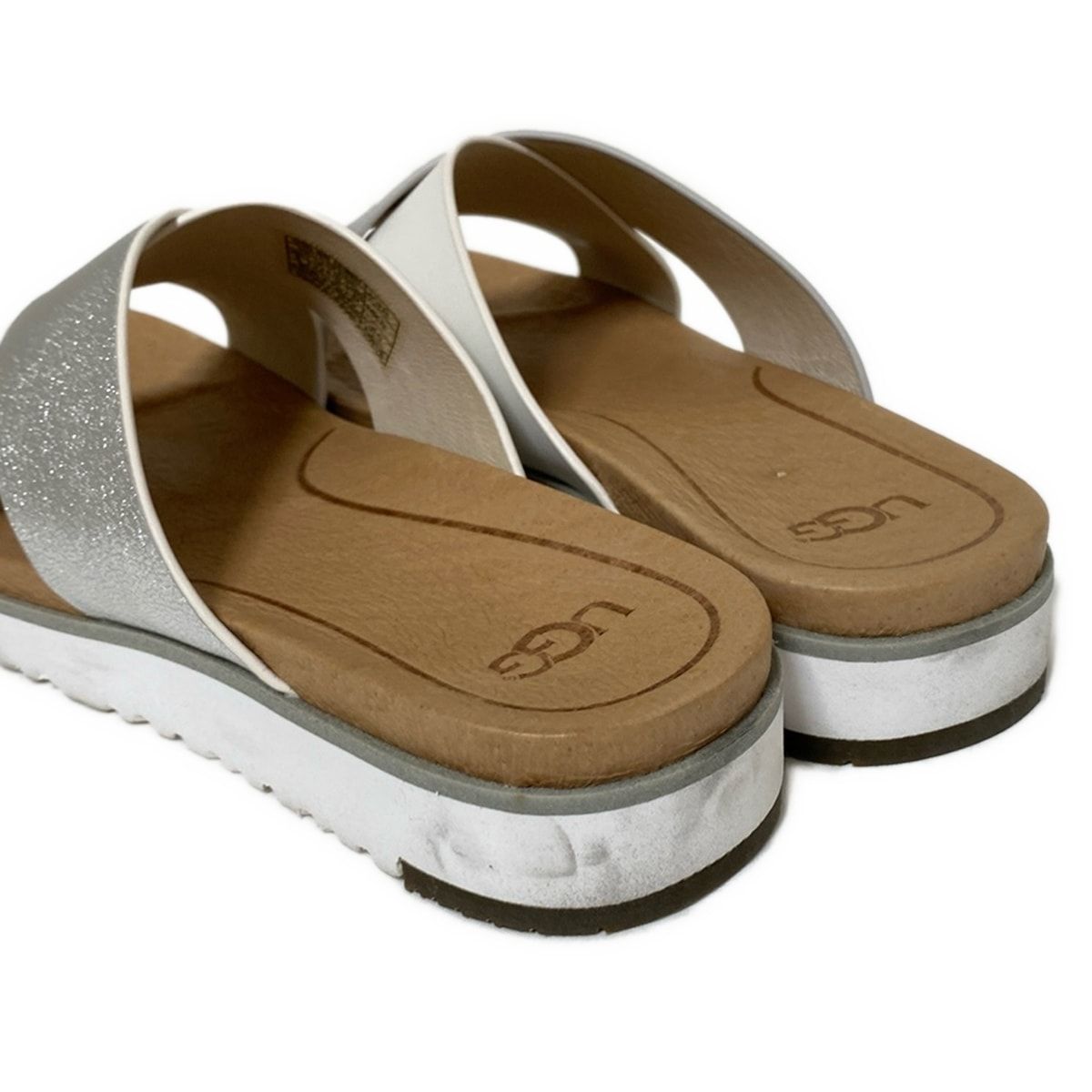 美品【23cm】UGG ベージュ サンダル 美品】UGG サンダル 23.5cm べージュ - メルカリ