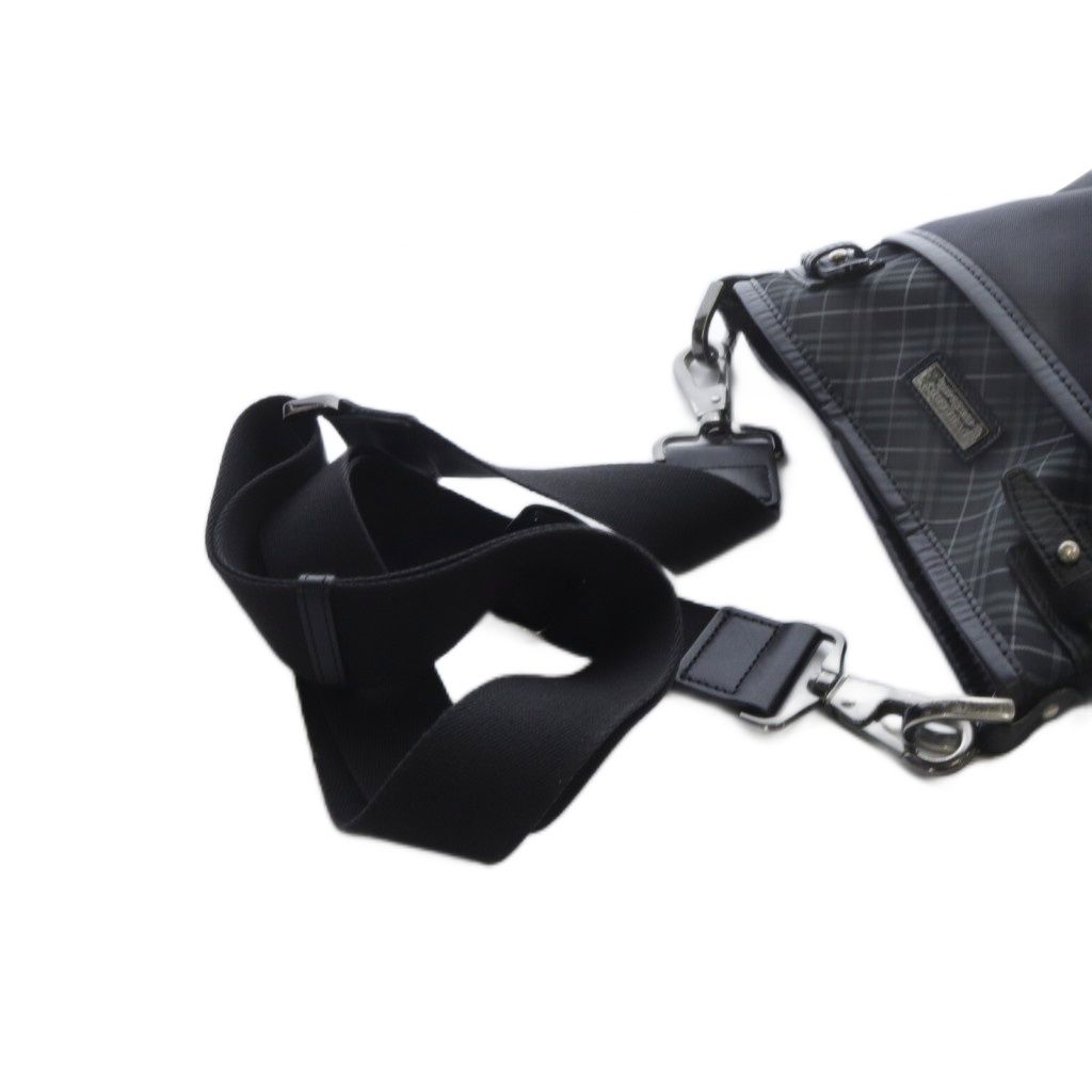 A4可 美品 バーバリーブラックレーベル キャンバス ショルダーバッグ ブラック バーバリーブラックレーベル BURBERRY BLACK LABEL ショルダー