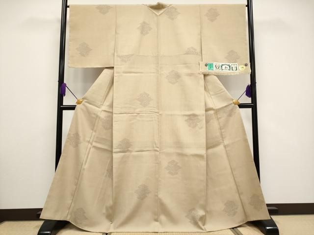 平和屋着物■極上　結城紬　おく玉　80亀甲　松皮菱　薄香色地　証紙付き　逸品　未使用　CYAA3287s5 平和屋着物□極上 結城紬 おく玉 80亀甲 松皮菱 薄香色地 証紙付き