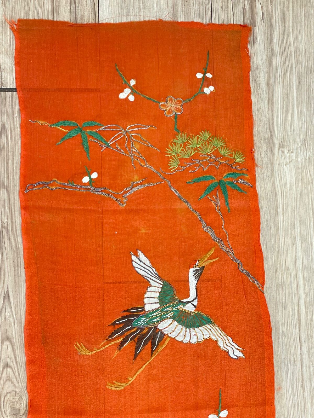 購入 【縮緬】【古布】【はぎれ】（長さ：約150㎝／幅：約30㎝） 縮緬