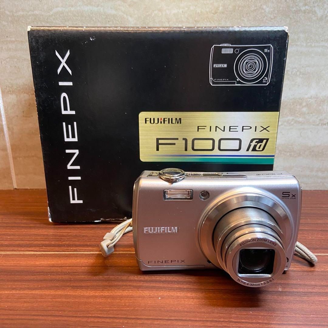 FUJIFILM FinePix F100fd デジカメ ほぼ新品 4640 FUJIFILM FinePix F100fd デジカメ ほぼ新品 4640 Fujifilm FinePix F