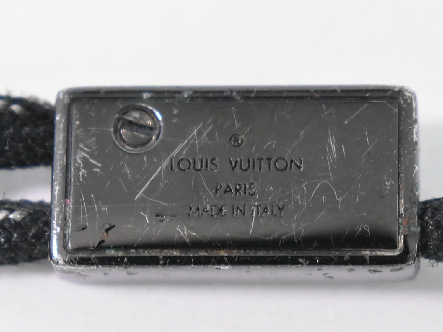LOUIS VUITTON バングル ブラックレザー 210.jpg
