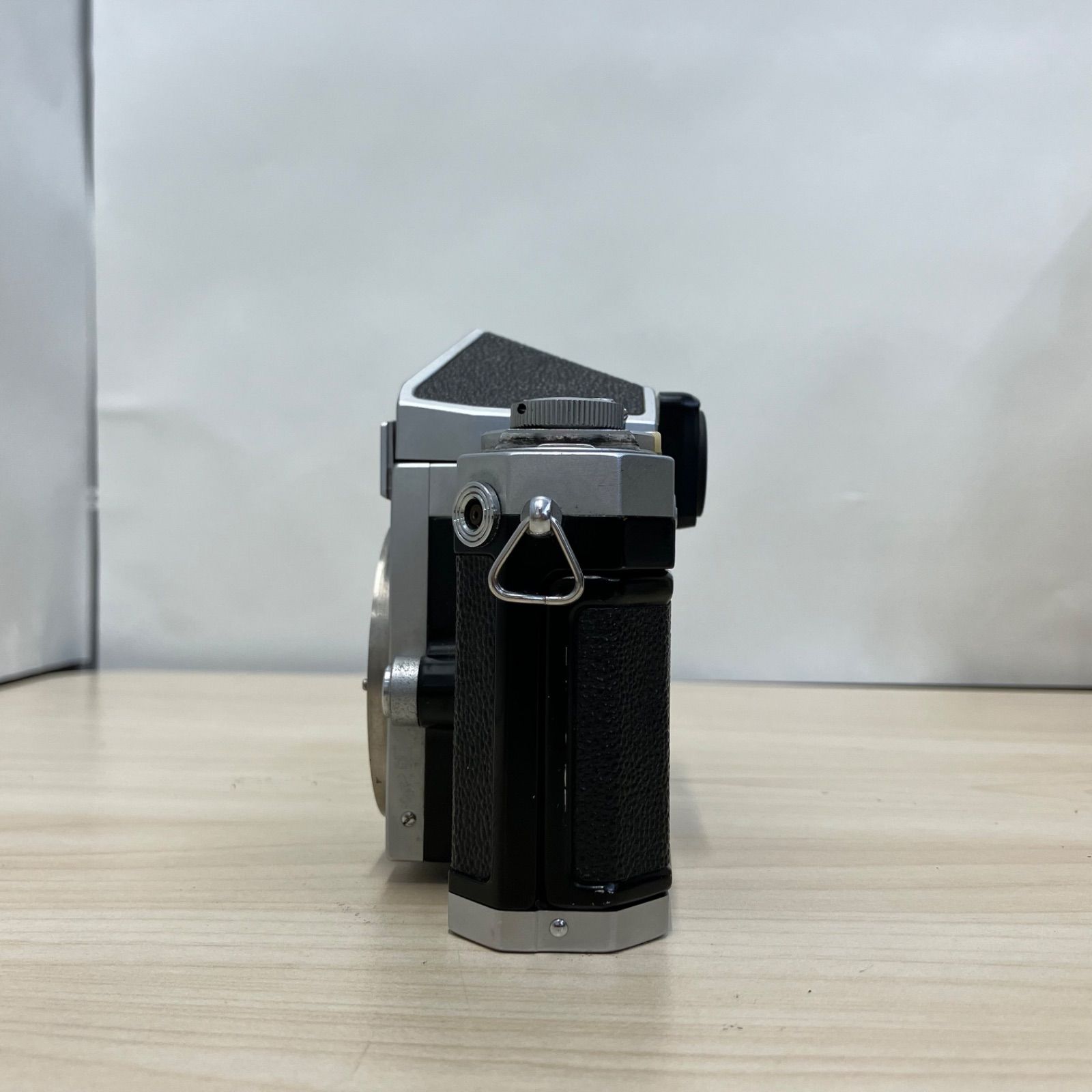 16326】 Nikon F アイレベル ニコン フィルムカメラ 一眼レフ - メルカリ