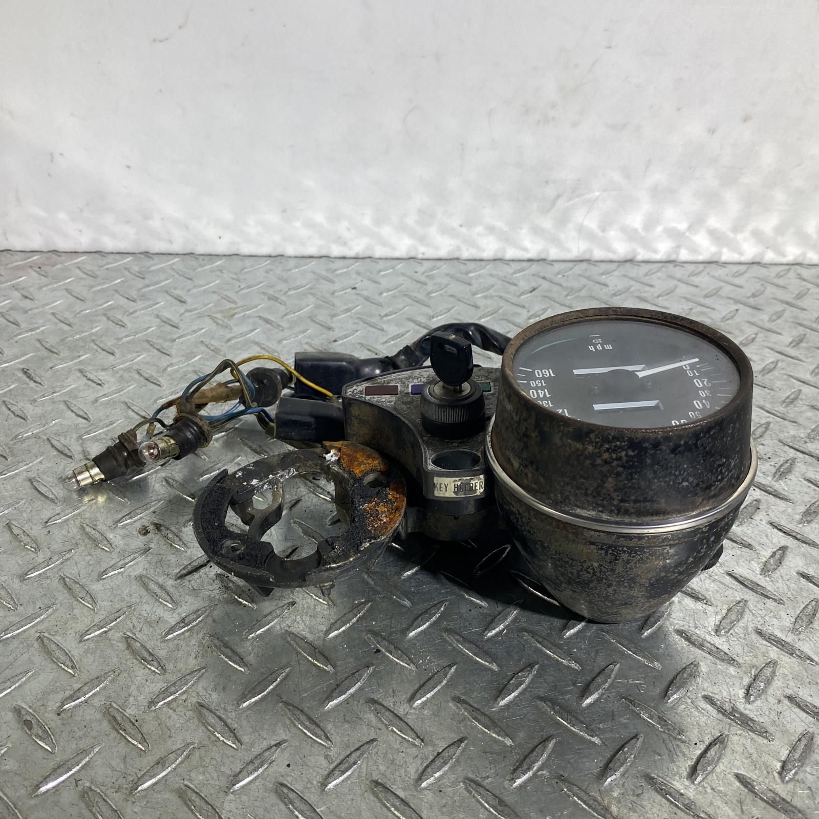 KAWASAKI Z1 (900SUPER4) メーター カワサキ [M-250522-36] KAWASAKI Z1 (900SUPER4) メーター カワサキ - メルカリ