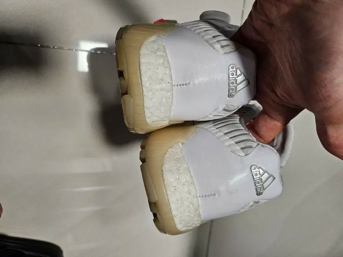 adidas アディダス