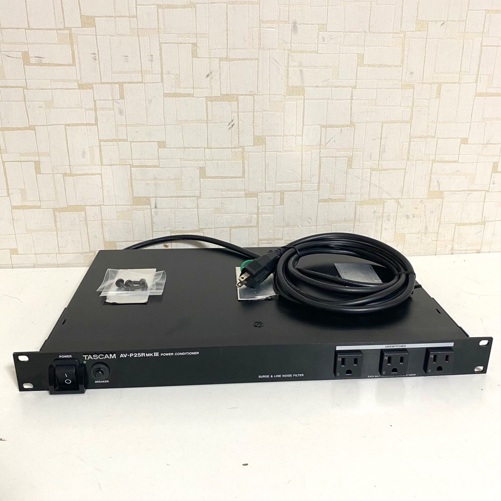 TASCAM AV-P25RMKIII パワーディストリビューター