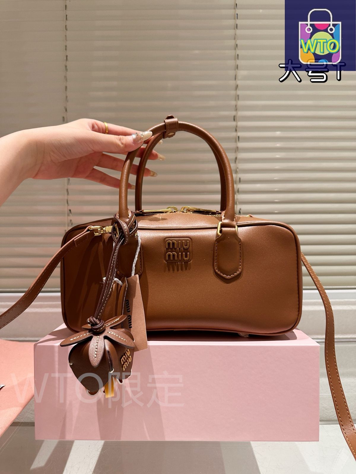 MIU MIU フロラルモチフエンヘリッシュトイヤリンク 【関税込】 今日特価】Miu Miu ミュウミュウ ボウリング/公文バッグ