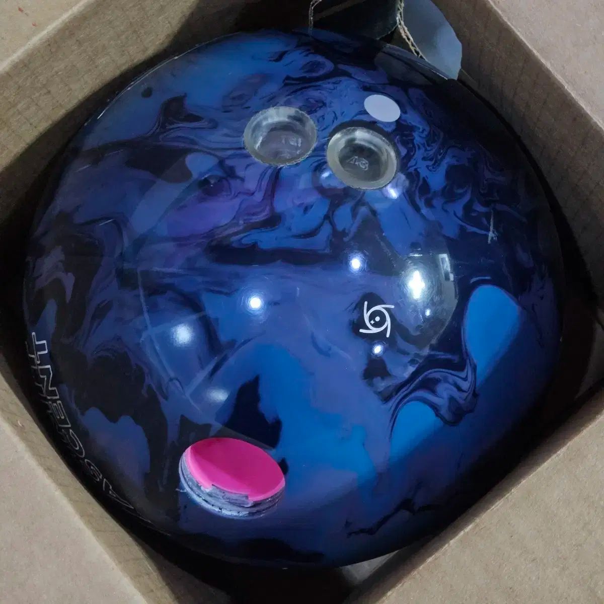 驚きの破格値，爆買い ボーリングボール ストーム サミット アセント 14p ボウリング