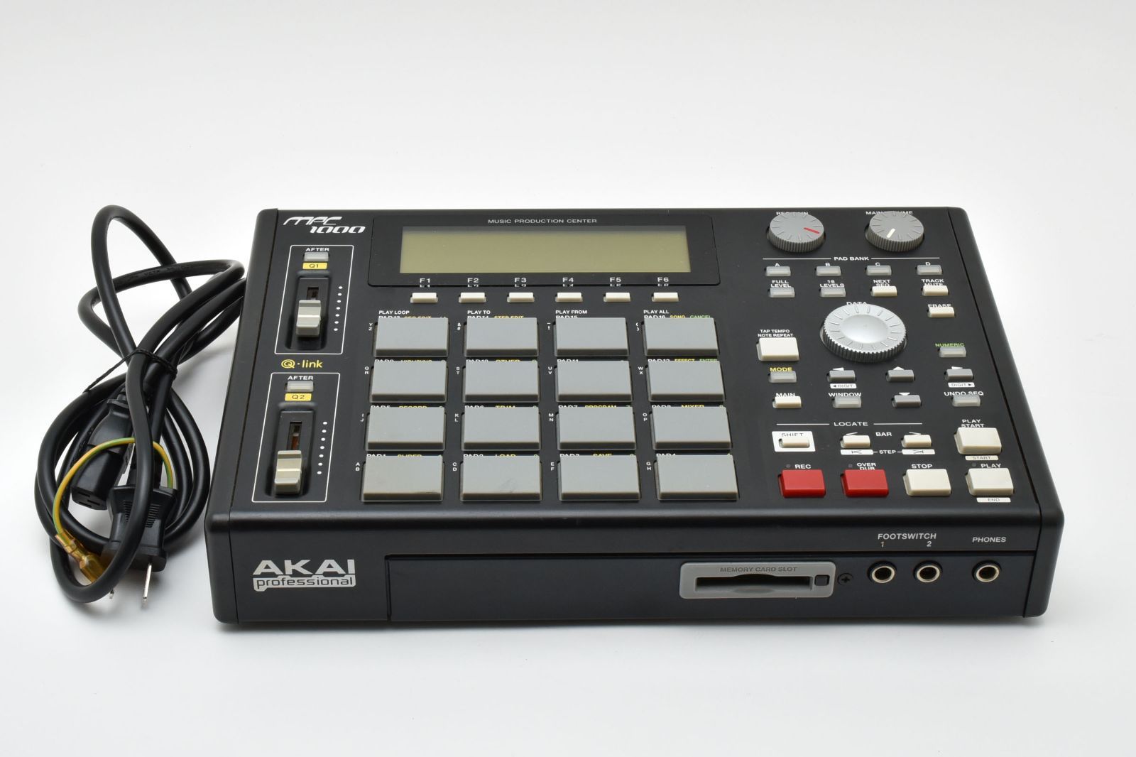 AKAI MPC1000 BK サンプラー 128MB増設済 JJOS 3.16 Akai MPC1000 Sampler JJOS ver3.16 Installed Standalone Music