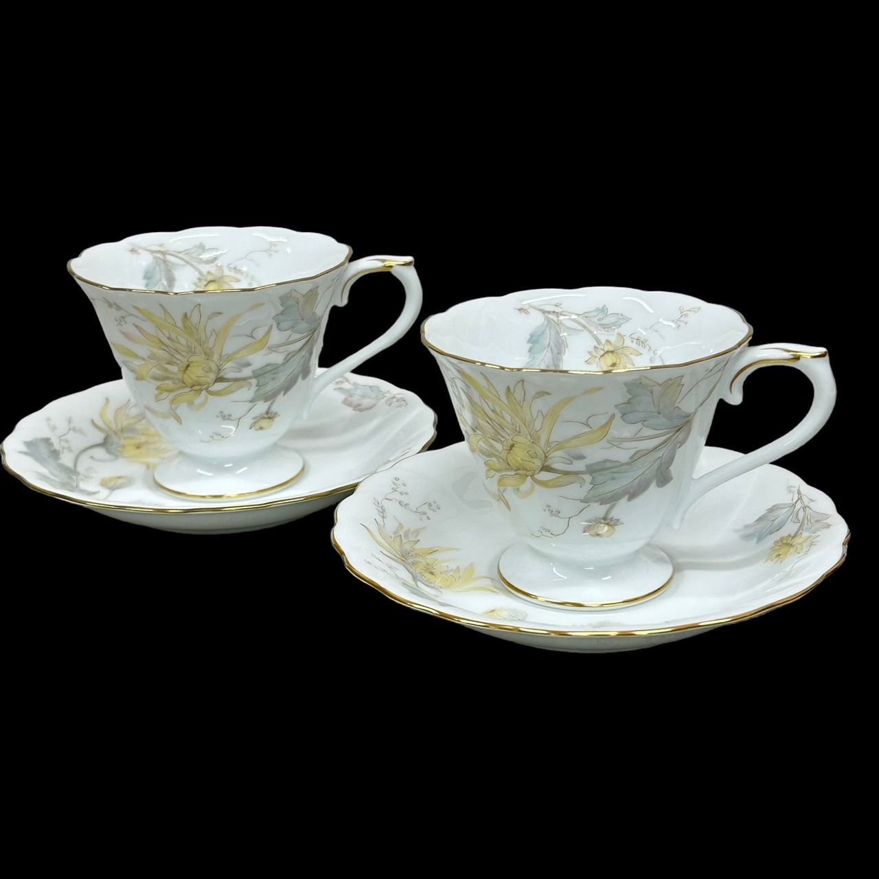 S019)【美品/廃盤品】大倉陶園 糸菊 カップ&ソーサー 2客 ペア S019)【美品/廃盤品】大倉陶園 糸菊 カップ&ソーサー 2客 ペア