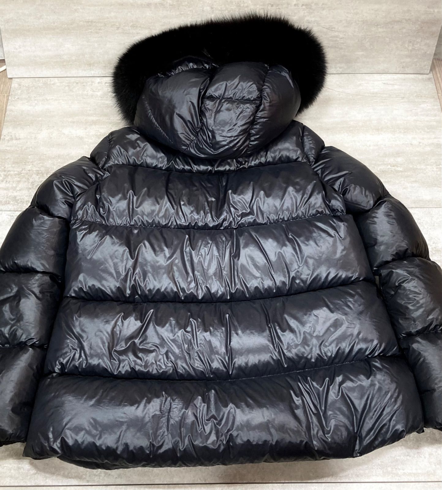 華子様専用 MONCLER モンクレール ダウンジャケット アウター コート SERIFUR F20931A54502 - メルカリ