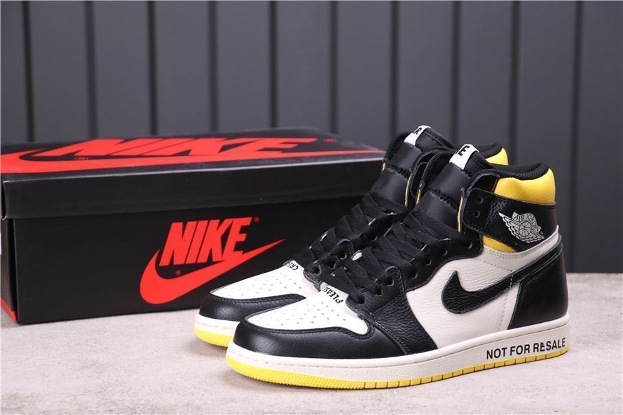 美品　AIR JORDAN 1 RETRO KO HI エアジョーダン ナイキ 国内3月15日発売予定】 ナイキ エア ジョーダン 1 KO ハイ OG