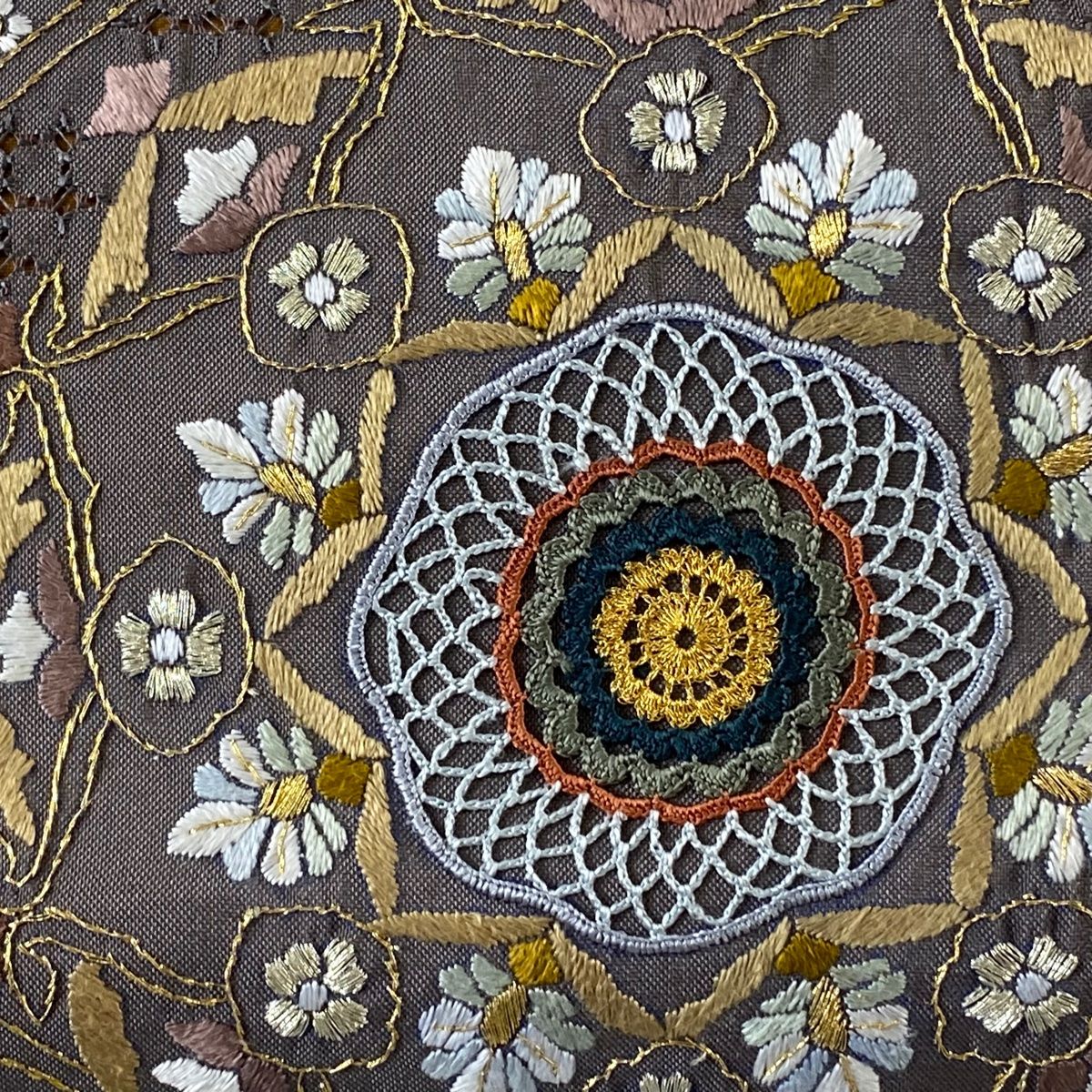 正絹 菱文様 紗袋帯 夏帯 菱文刺繍 檳榔子染 美品 正絹 菱文様 紗袋帯 夏帯 菱文刺繍 檳榔子染 美品