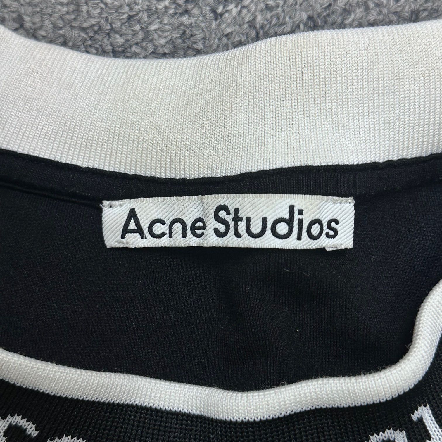 ACNE - Acne Studios／半袖カットソー Acne Studios - Short sleeve logo t-shirt - Acne Studios x