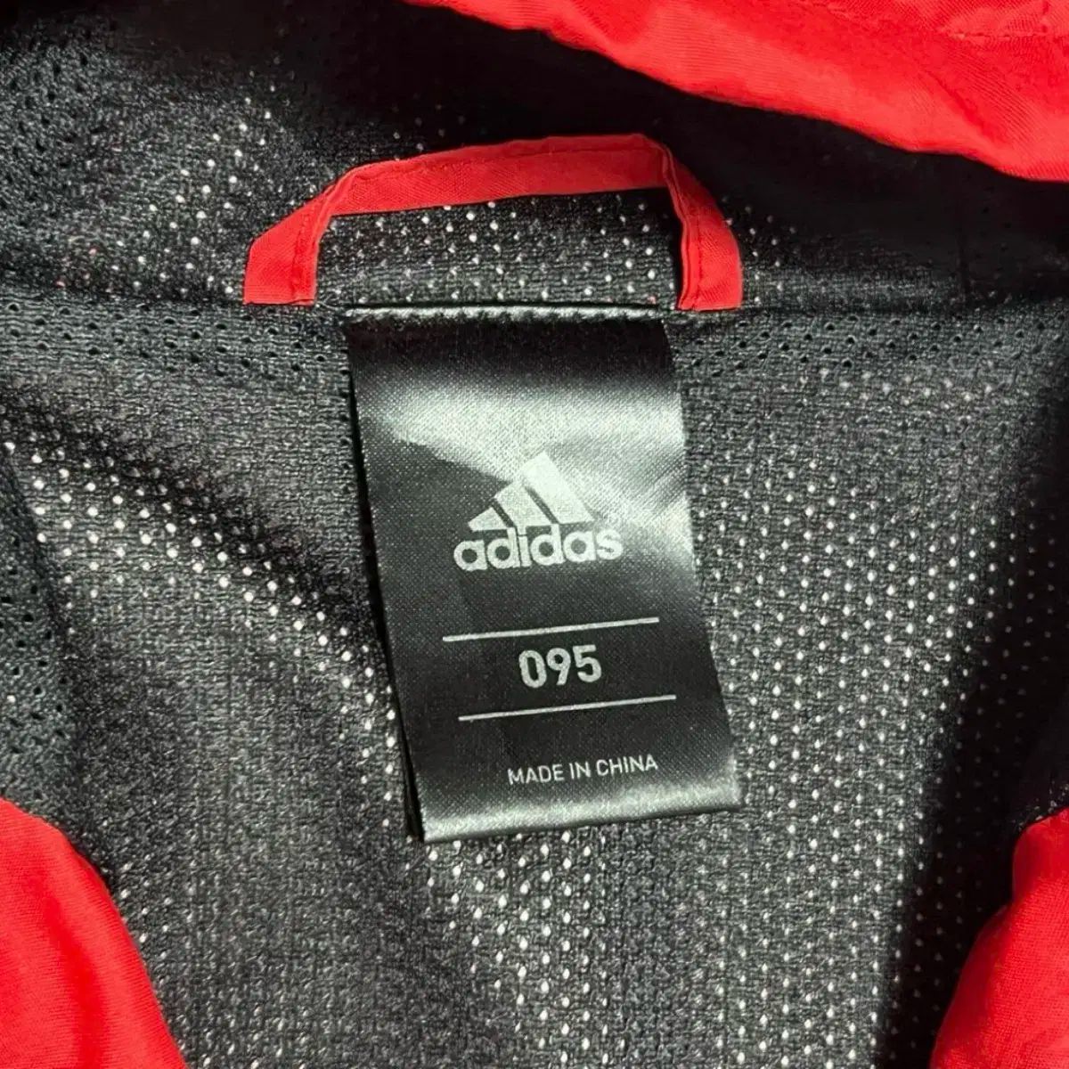 ウィンドブレーカー