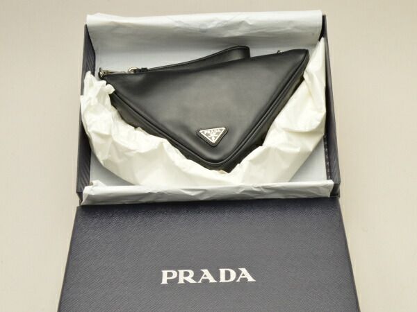 PRADA トライアングルレザー ショルダーバッグ 1NE039 PRADA プラダ トライアングル レザー クラッチバッグ/セカンド